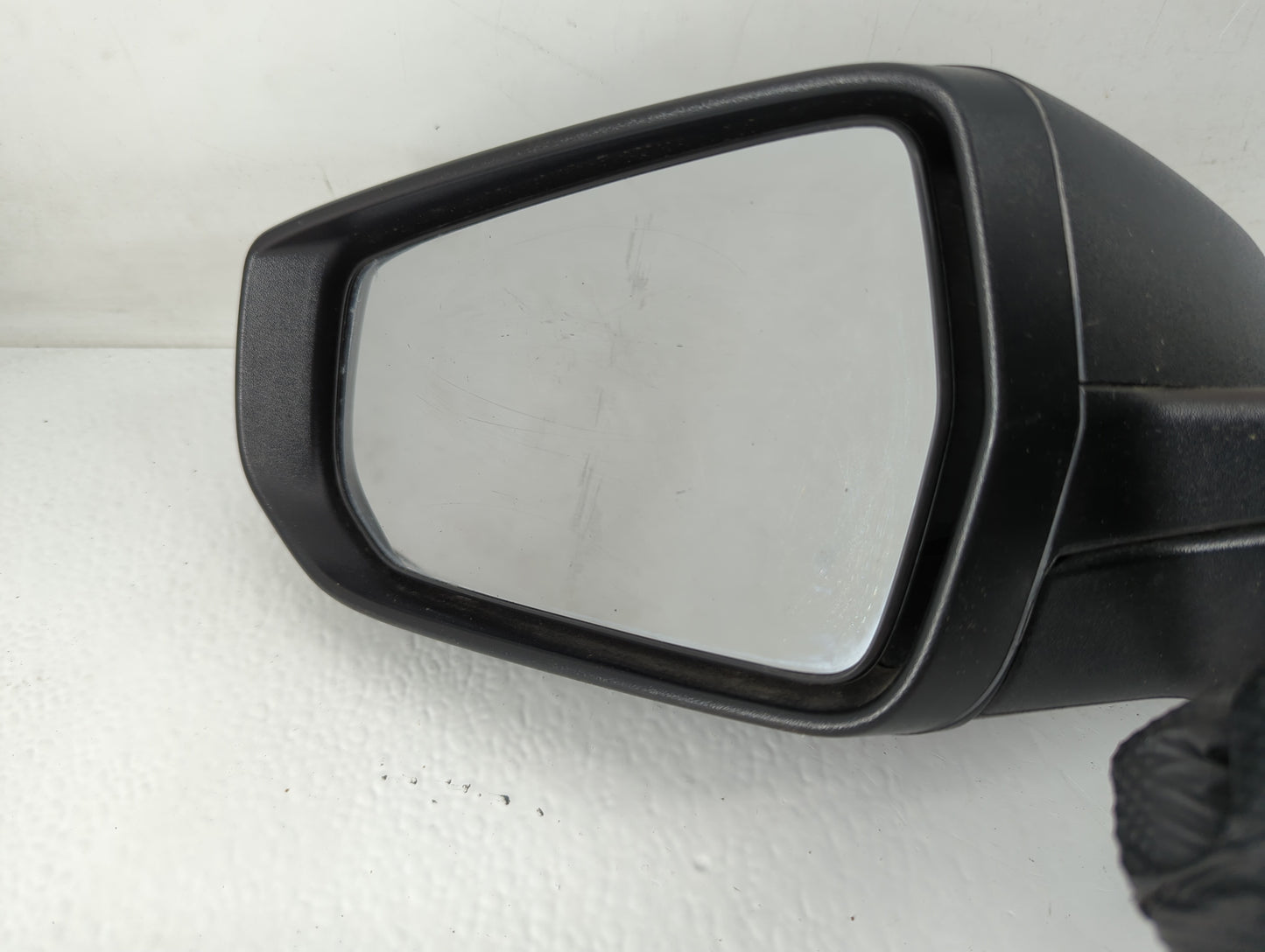 2016-2021 Chevrolet Malibu Driver Side View Mirror - Left Door Mirror OEM Used - Oemusedautoparts1.com