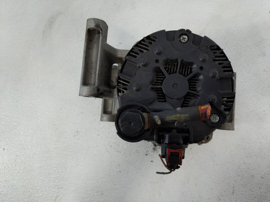2019-2021 Chevrolet Malibu Alternator Replacement Generator Charging Assembly Engine OEM P/N:13534118 Fits Fits 2019 2020 2021 OEM Used Auto Parts