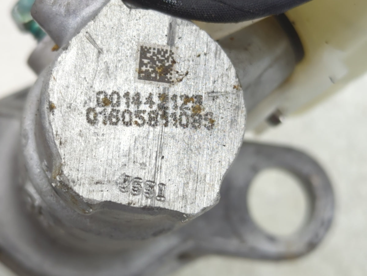 2016-2021 Chevrolet Malibu Brake Master Cylinder 1276541 - Oemusedautoparts1.com