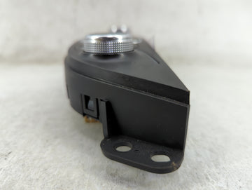 2018-2021 Chevrolet Malibu Climate Control Module Temperature AC/Heater Replacement P/N:84684288 7370200000000X Fits OEM Used Auto Parts