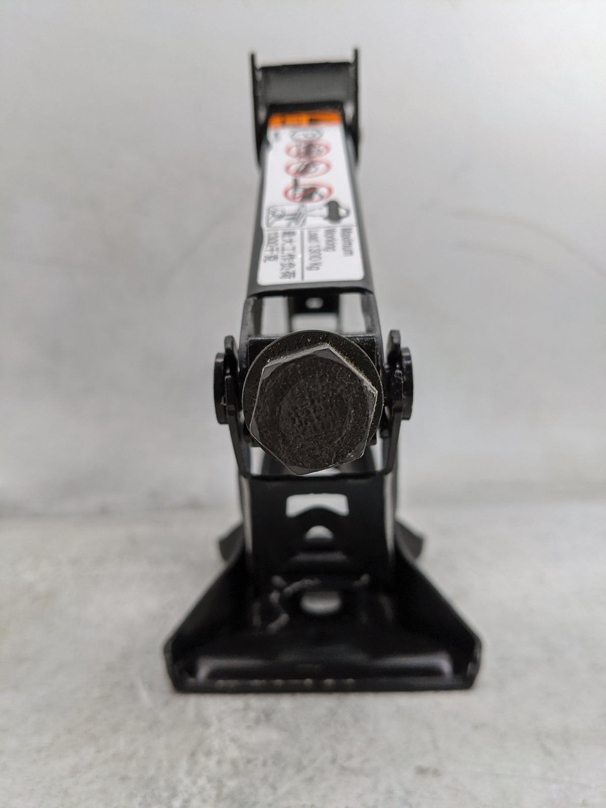 2020 Chevrolet Malibu Spare Scissor Car Jack 1480180 - Oemusedautoparts1.com