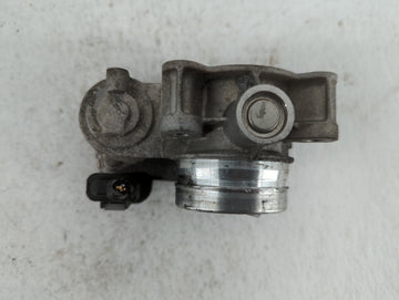 2016-2019 Chevrolet Malibu Throttle Body P/N:12671379AA Fits Fits 2016 2017 2018 2019 OEM Used Auto Parts