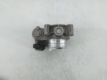 2016-2019 Chevrolet Malibu Throttle Body P/N:12671379AA Fits Fits 2016 2017 2018 2019 OEM Used Auto Parts