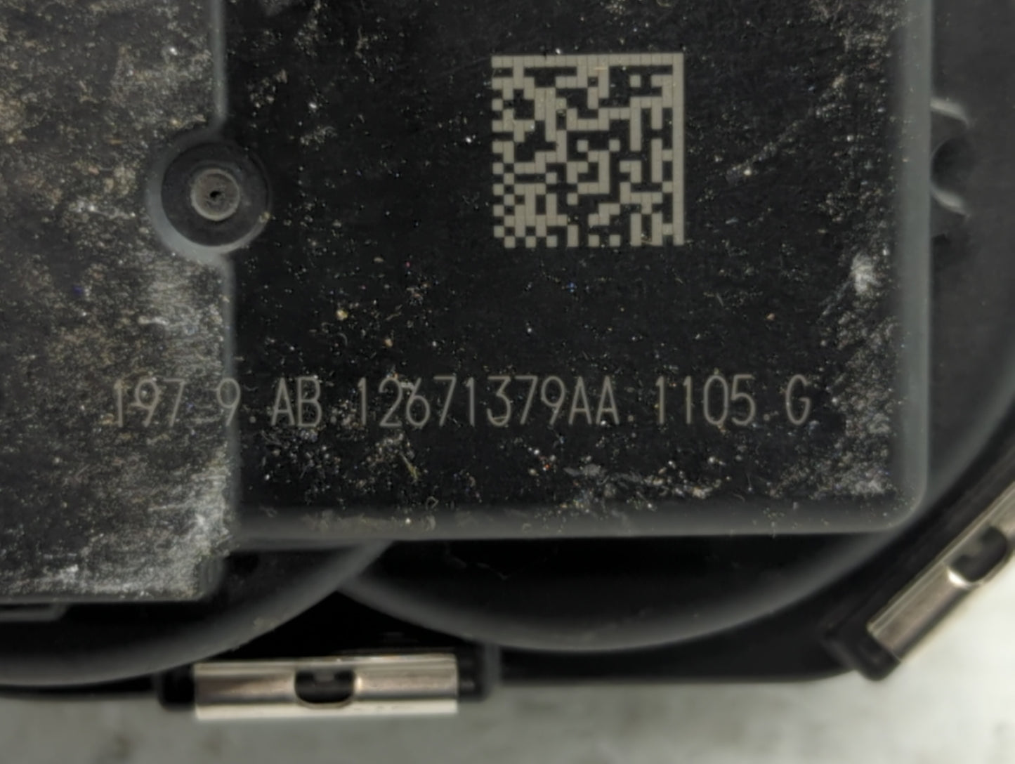 2016-2021 Chevrolet Malibu Throttle Body P/N:12671379AA Fits Fits 2016 2017 2018 2019 2020 2021 2022 OEM Used Auto Parts - O
