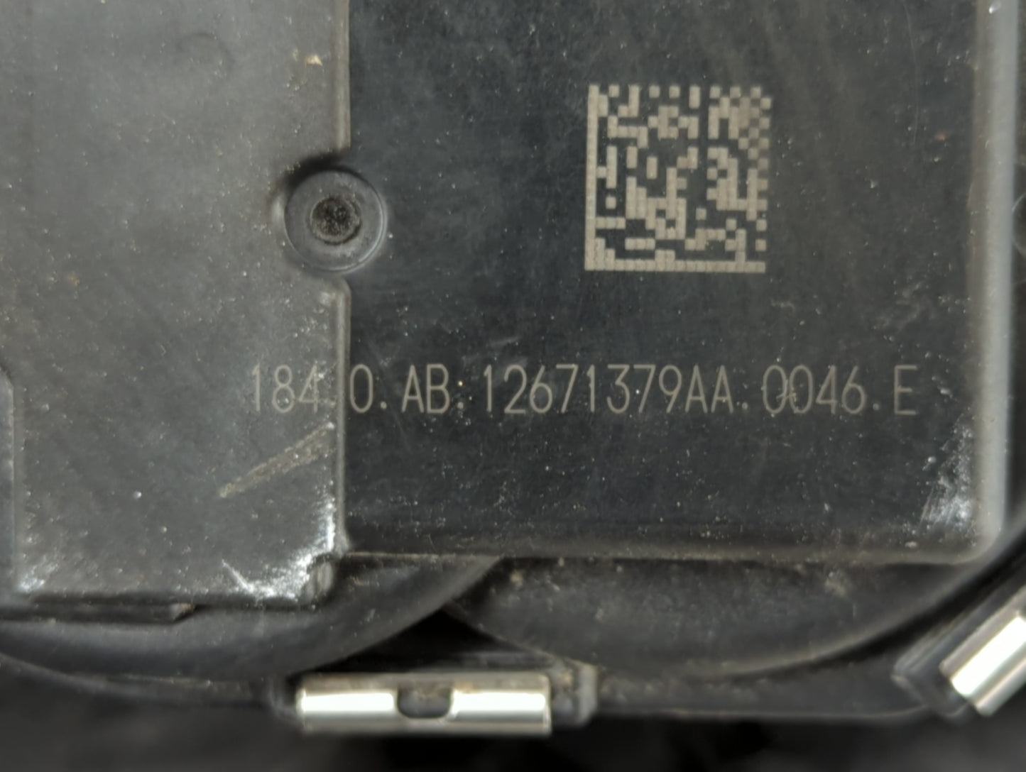 2016-2021 Chevrolet Malibu Throttle Body P/N:12671379AA Fits Fits 2016 2017 2018 2019 2020 2021 2022 OEM Used Auto Parts - O