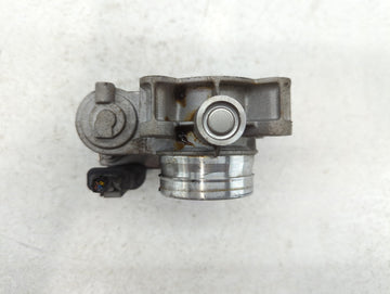 2016-2021 Chevrolet Malibu Throttle Body P/N:12671379AA Fits Fits 2016 2017 2018 2019 2020 2021 2022 OEM Used Auto Parts