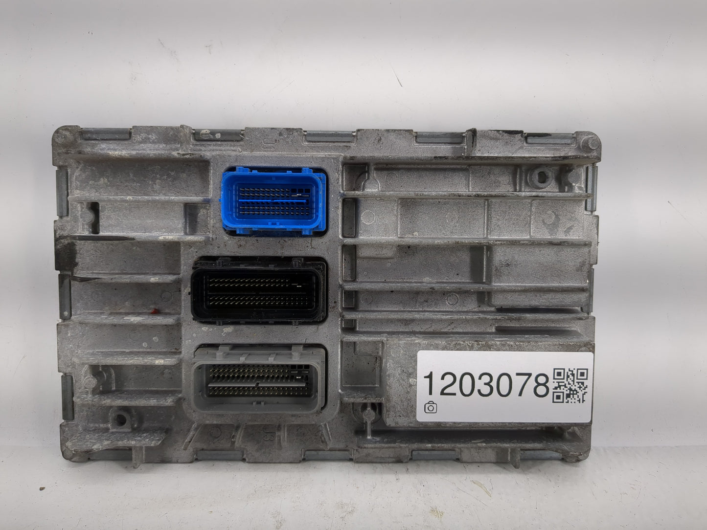 2019-2021 Chevrolet Silverado 1500 PCM Engine Control Computer ECU ECM PCU OEM P/N:12710188 Fits Fits 2019 2020 2021 OEM Use