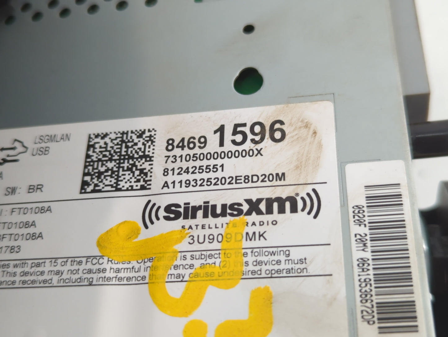 2020 Chevrolet Sonic Radio AM FM Cd Player Receiver Replacement P/N:84691596 Fits OEM Used Auto Parts - Oemusedautoparts1.co