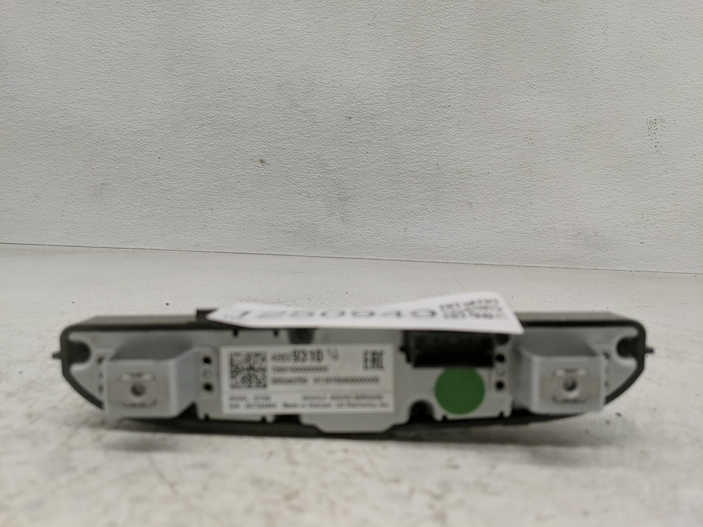 2020-2022 Chevrolet Spark Radio AM FM Cd Player Receiver Replacement P/N:42639310 Fits Fits 2020 2021 2022 OEM Used Auto Par