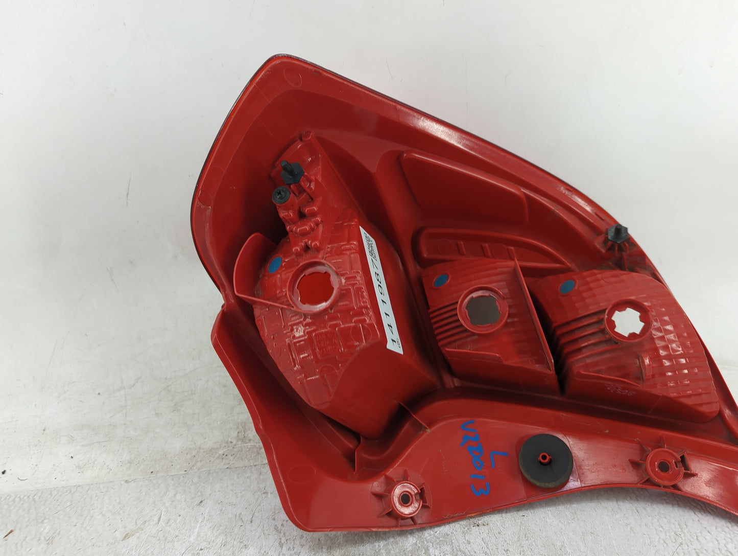 2018-2022 Chevrolet Spark Tail Light Assembly Driver Left OEM P/N:42607403 Fits Fits 2018 2019 2020 2021 2022 OEM Used Auto