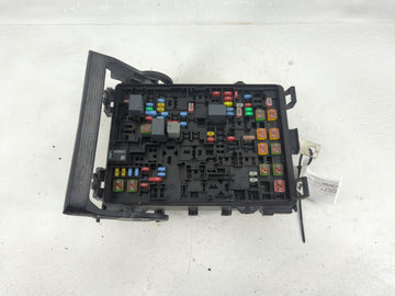 2015-2020 Chevrolet Tahoe Fusebox Fuse Box Panel Relay Module P/N:23227061 Fits Fits 2015 2016 2017 2018 2019 2020 OEM Used Auto Parts