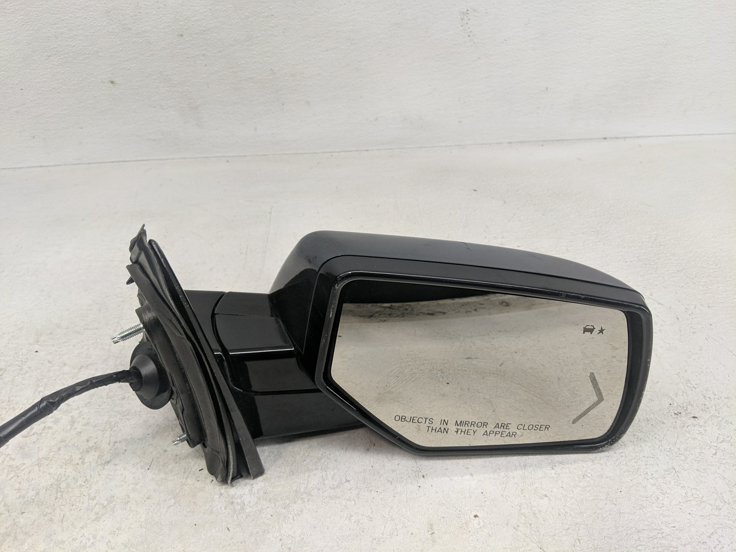 2015-2020 Chevrolet Tahoe Side Mirror Replacement Passenger Right View Door Mirror P/N:23385750 Fits OEM Used Auto Parts - O