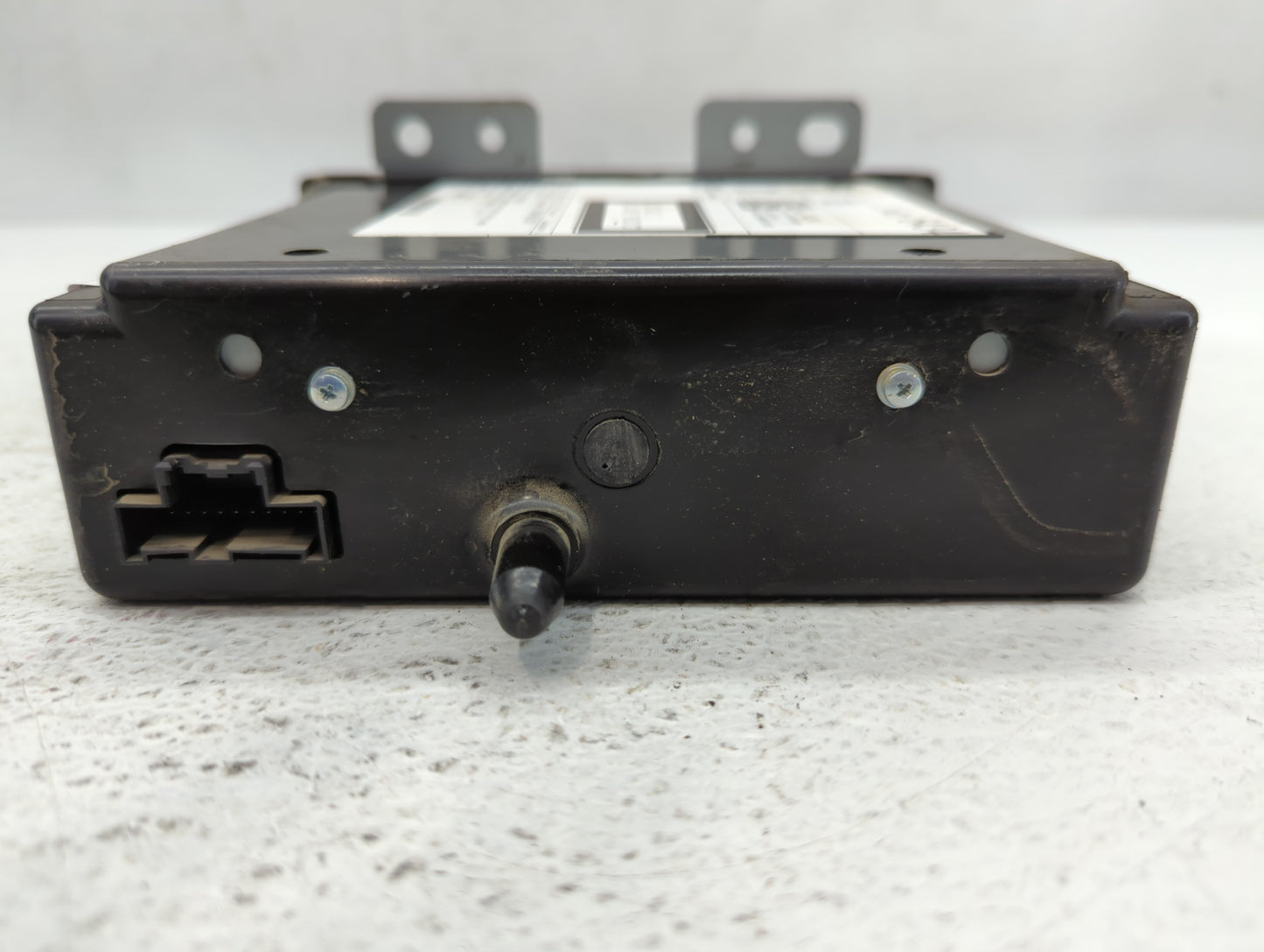 2017-2020 Chevrolet Tahoe Am Fm Cd Player Radio Receiver - Oemusedautoparts1.com