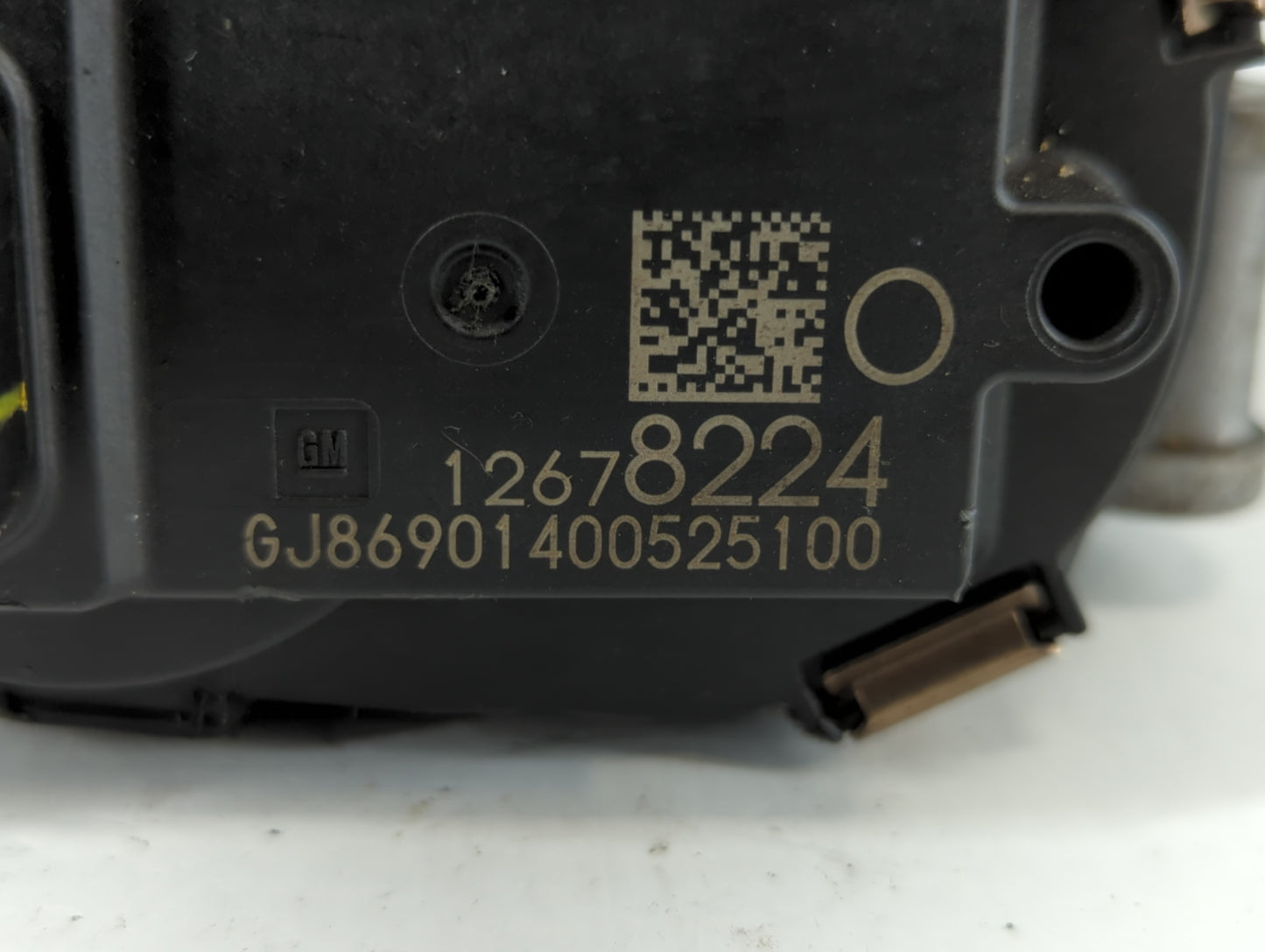 2015-2022 Chevrolet Tahoe Throttle Body P/N:12678224 Fits Fits 2014 2015 2016 2017 2018 2019 2020 2021 2022 OEM Used Auto Pa