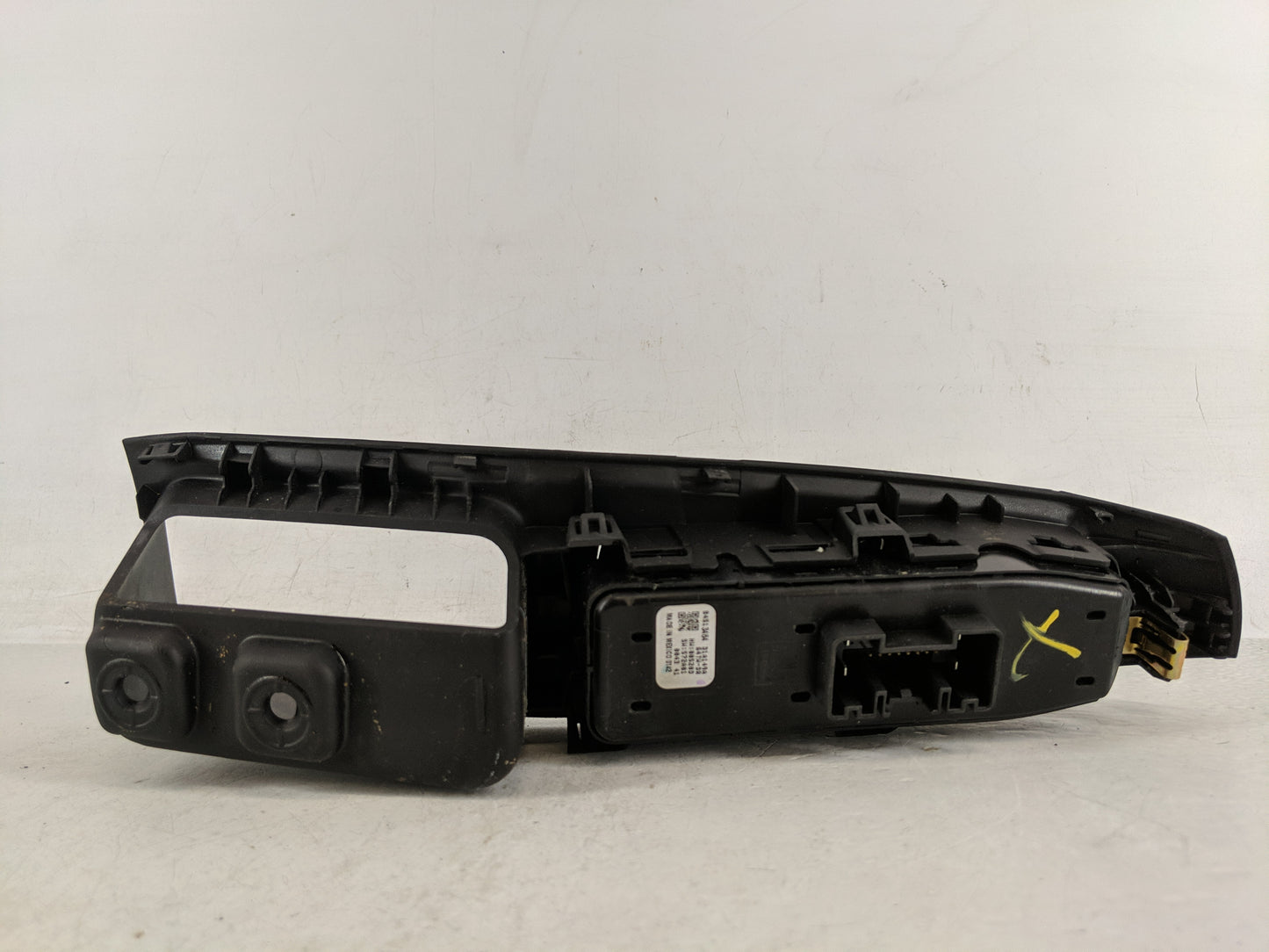 2020 Chevrolet Traverse Master Power Window Switch Replacement Driver Side Left P/N:84513464 Fits OEM Used Auto Parts - Oemu