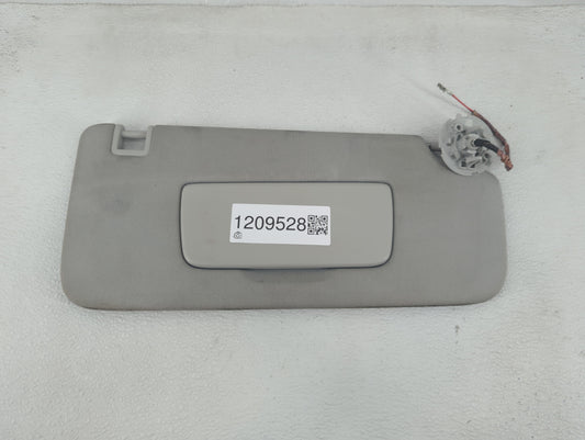 2018-2022 Chevrolet Traverse Sun Visor Shade Replacement Passenger Right Mirror Fits Fits 2018 2019 2020 2021 2022 OEM Used Auto Parts