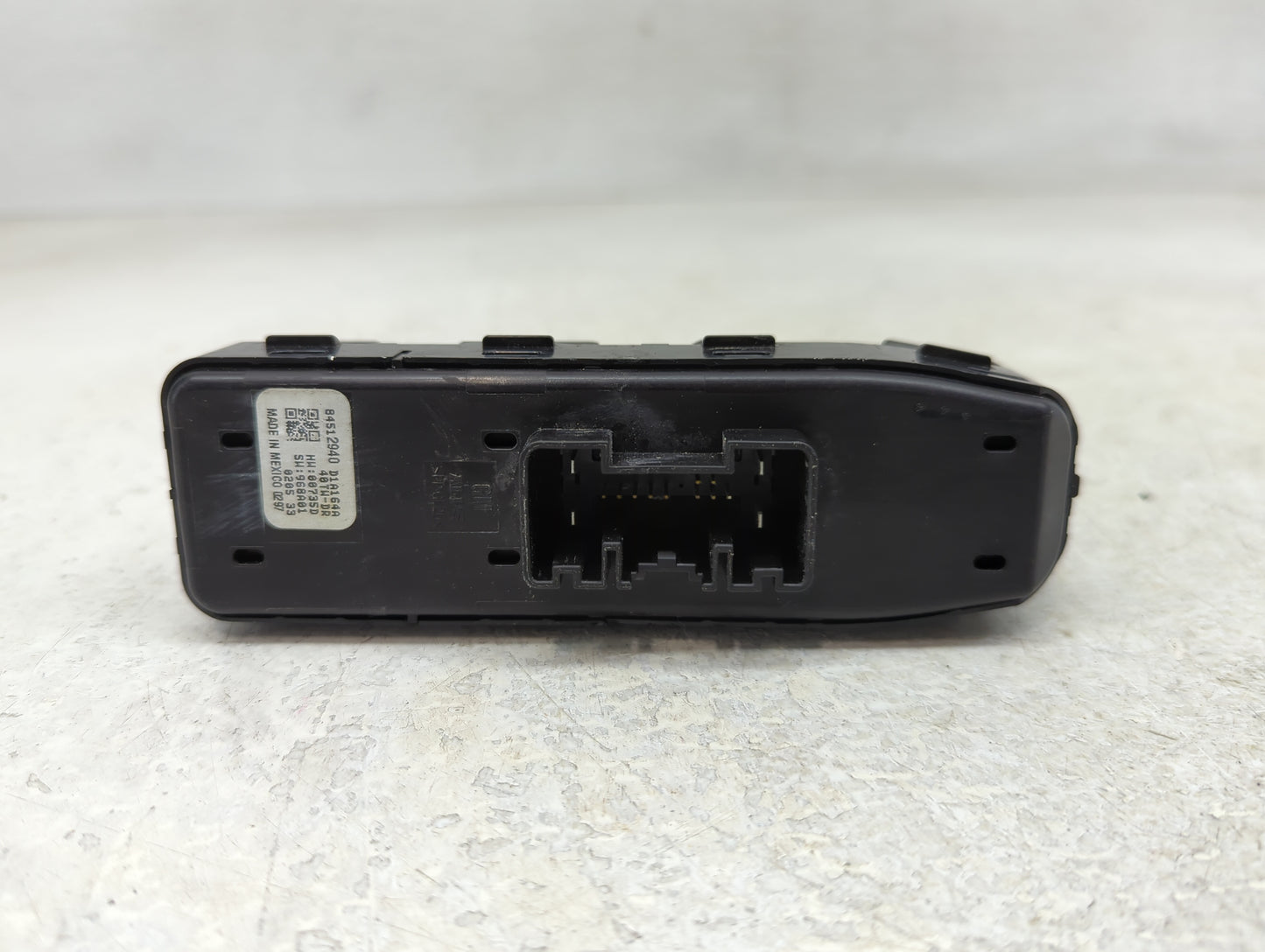 2020 Chevrolet Traverse Master Power Window Switch Replacement Driver Side Left P/N:84512940 Fits OEM Used Auto Parts - Oemu