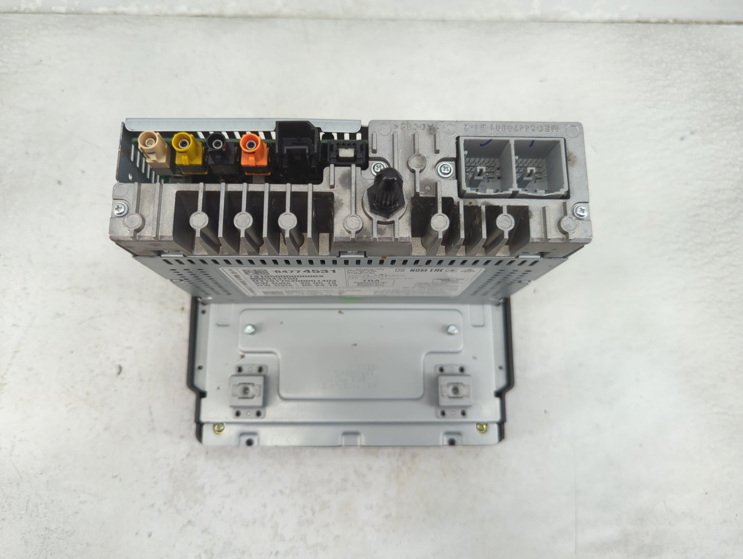 2021-2022 Chevrolet Traverse Radio AM FM Cd Player Receiver Replacement P/N:84774531 555343750, 7310500000000X Fits Fits 202