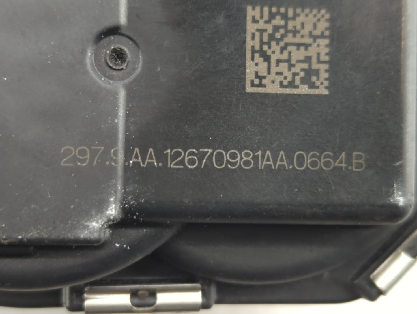 2017-2022 Chevrolet Traverse Throttle Body P/N:12670981AA Fits Fits 2012 2013 2014 2015 2016 2017 2018 2019 2020 2021 2022 O
