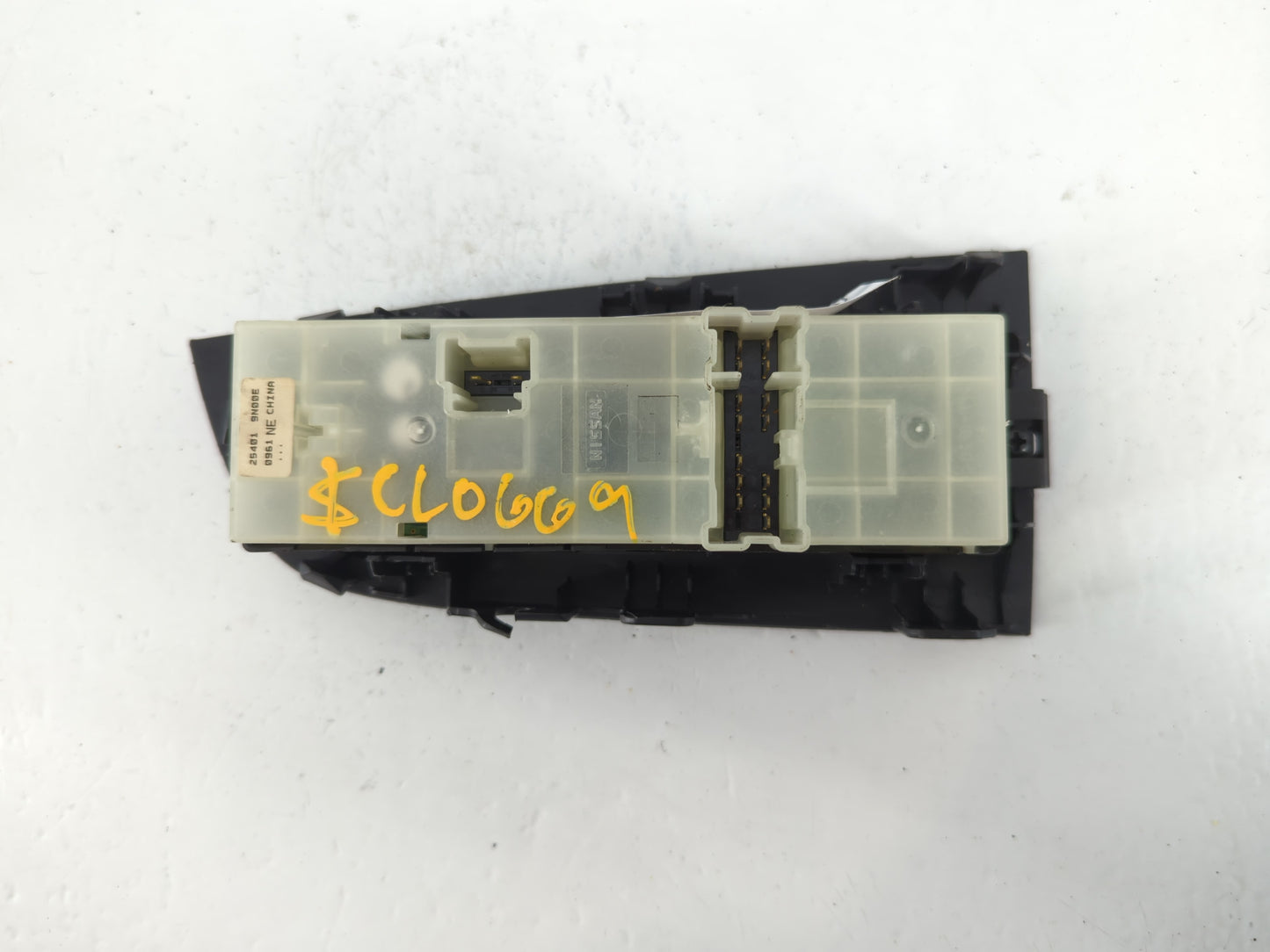2020 Chevrolet Traverse Master Power Window Switch Replacement Driver Side Left P/N:25401 9N00E Fits OEM Used Auto Parts - O