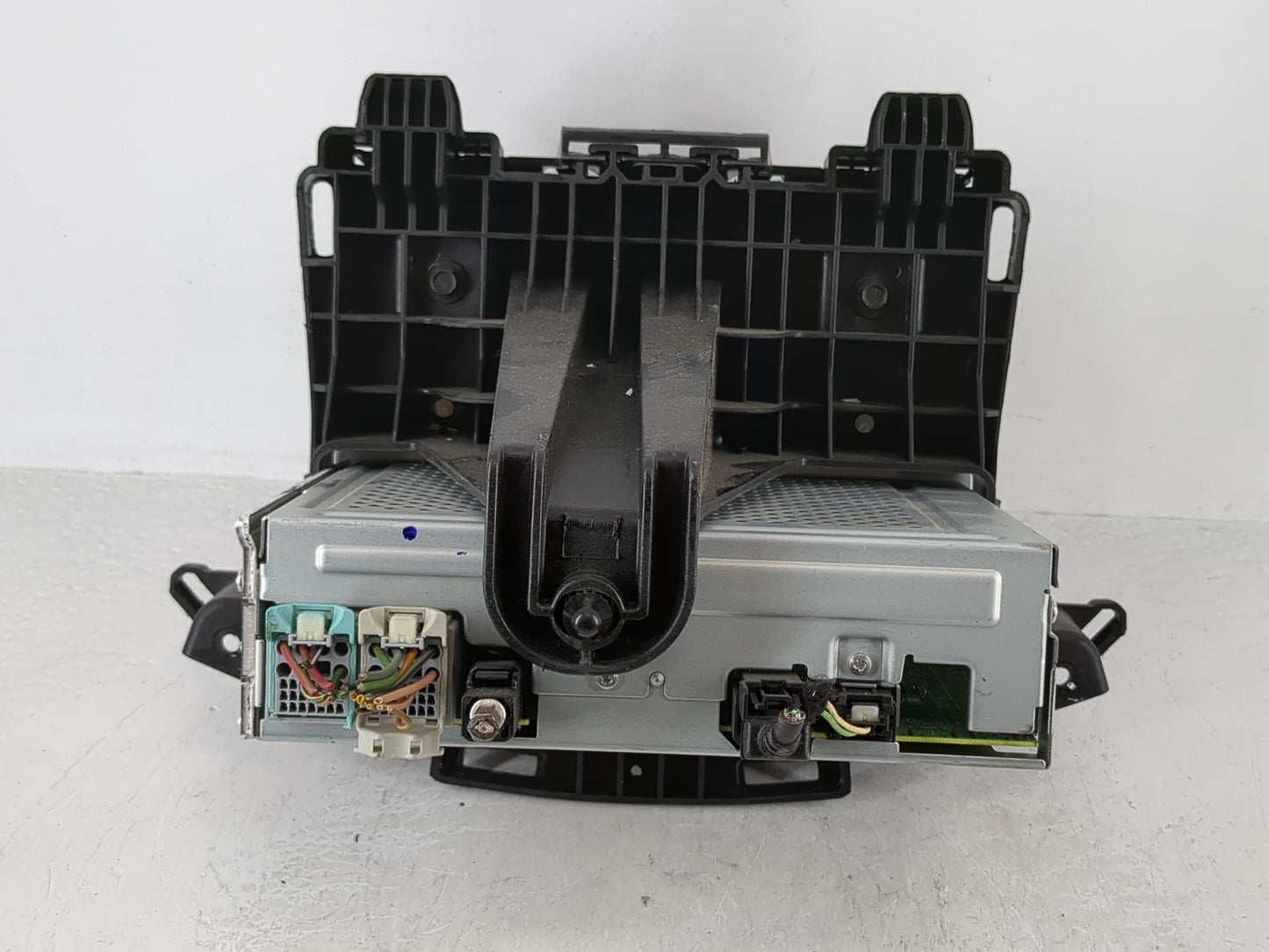 2020 Chevrolet Trax Radio AM FM Cd Player Receiver Replacement P/N:84785808 Fits Fits 2019 OEM Used Auto Parts - Oemusedauto