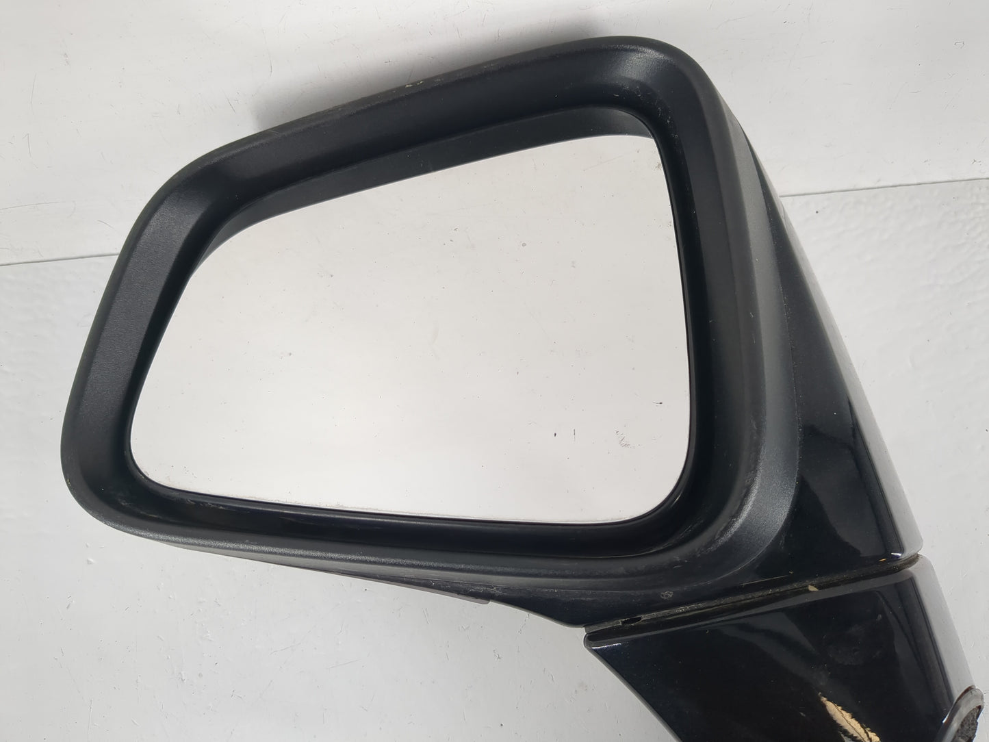 2017-2020 Chevrolet Trax Driver Left Side View Manual Door Mirror Black - Oemusedautoparts1.com