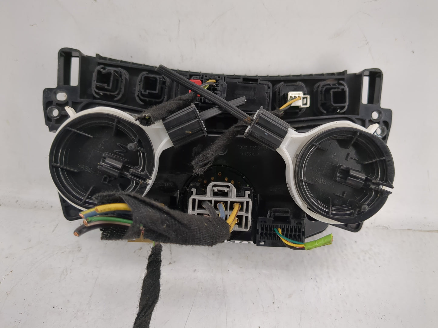 2017-2021 Chevrolet Trax Climate Control Module Temperature AC/Heater Replacement P/N:42588188 Fits Fits 2017 2018 2019 2020