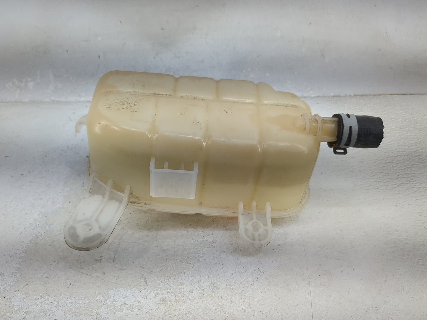 2013-2021 Chevrolet Trax Radiator Coolant Overflow Expansion Tank Bottle 1477133 - Oemusedautoparts1.com