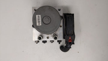 2017-2018 Chevrolet Trax ABS Pump Control Module Replacement P/N:42643519 42520669, 42563014 Fits Fits 2017 2018 2019 OEM Used Auto Parts