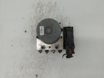 2017-2018 Chevrolet Trax ABS Pump Control Module Replacement P/N:HS7A-12A650-ABB 42643519, 42520669 Fits Fits 2017 2018 2019 OEM Used Auto Parts
