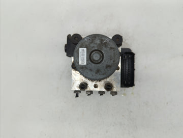 2017-2018 Chevrolet Trax ABS Pump Control Module Replacement P/N:HS7A-12A650-ABB 42643519, 42520669 Fits Fits 2017 2018 2019 OEM Used Auto Parts