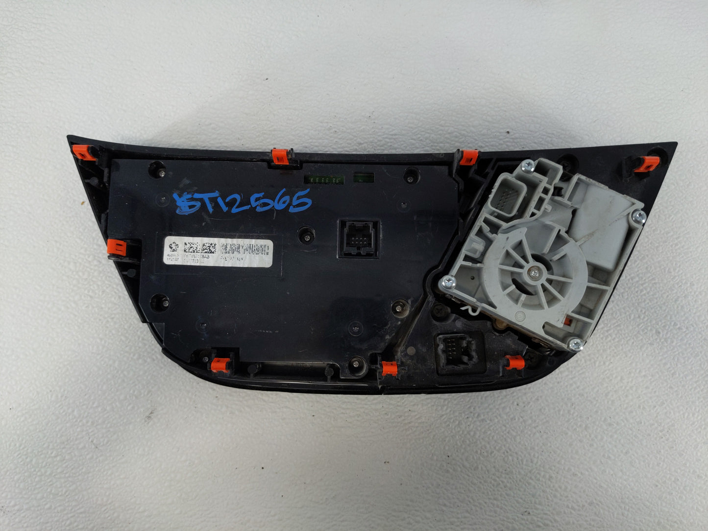 2018-2020 Chrysler Pacifica Climate Control Module Temperature AC/Heater Replacement P/N:P68238881AE Fits Fits 2018 2019 202