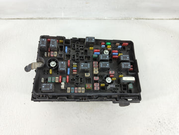 2018-2021 Chrysler Pacifica Fusebox Fuse Box Panel Relay Module P/N:6351-3382 Fits Fits 2018 2019 2020 2021 OEM Used Auto Parts
