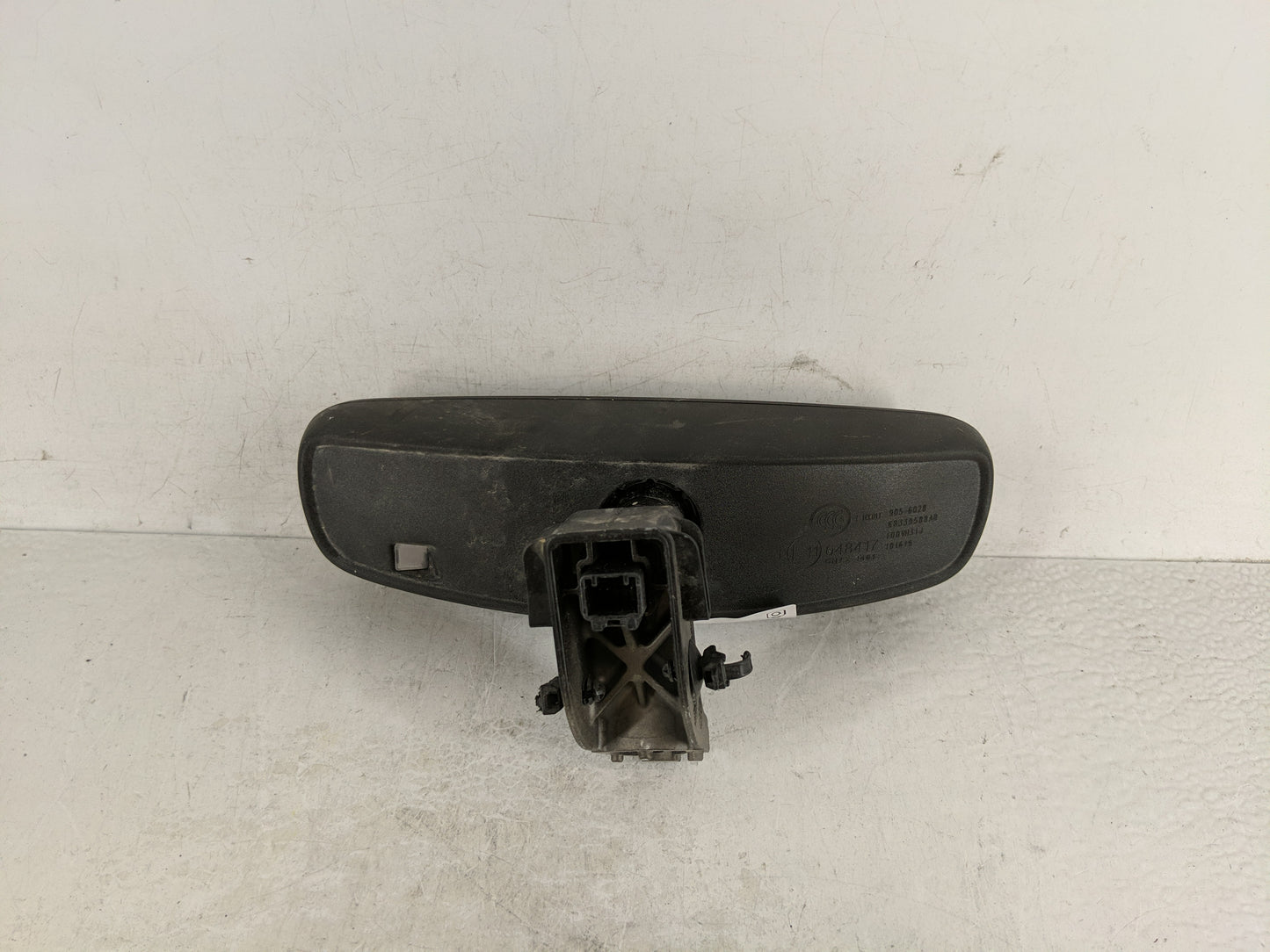 2018-2020 Chrysler Pacifica Interior Rear View Mirror Replacement OEM P/N:E11048417 Fits Fits 2018 2019 2020 2022 OEM Used A