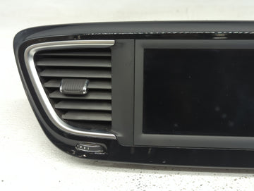2020 Chrysler Voyager Radio AM FM Cd Player Receiver Replacement P/N:68428471AC VP2_7 RU NA SXM, L2C0D069TR, 3432A-0069TR Fits OEM Used Auto Parts