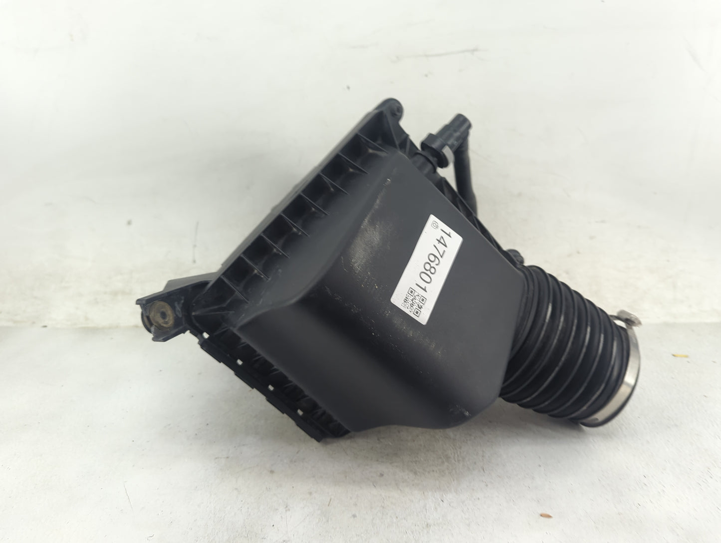 2020-2022 Chrysler Voyager Air Cleaner Intake-duct Hose Tube 1476801 - Oemusedautoparts1.com