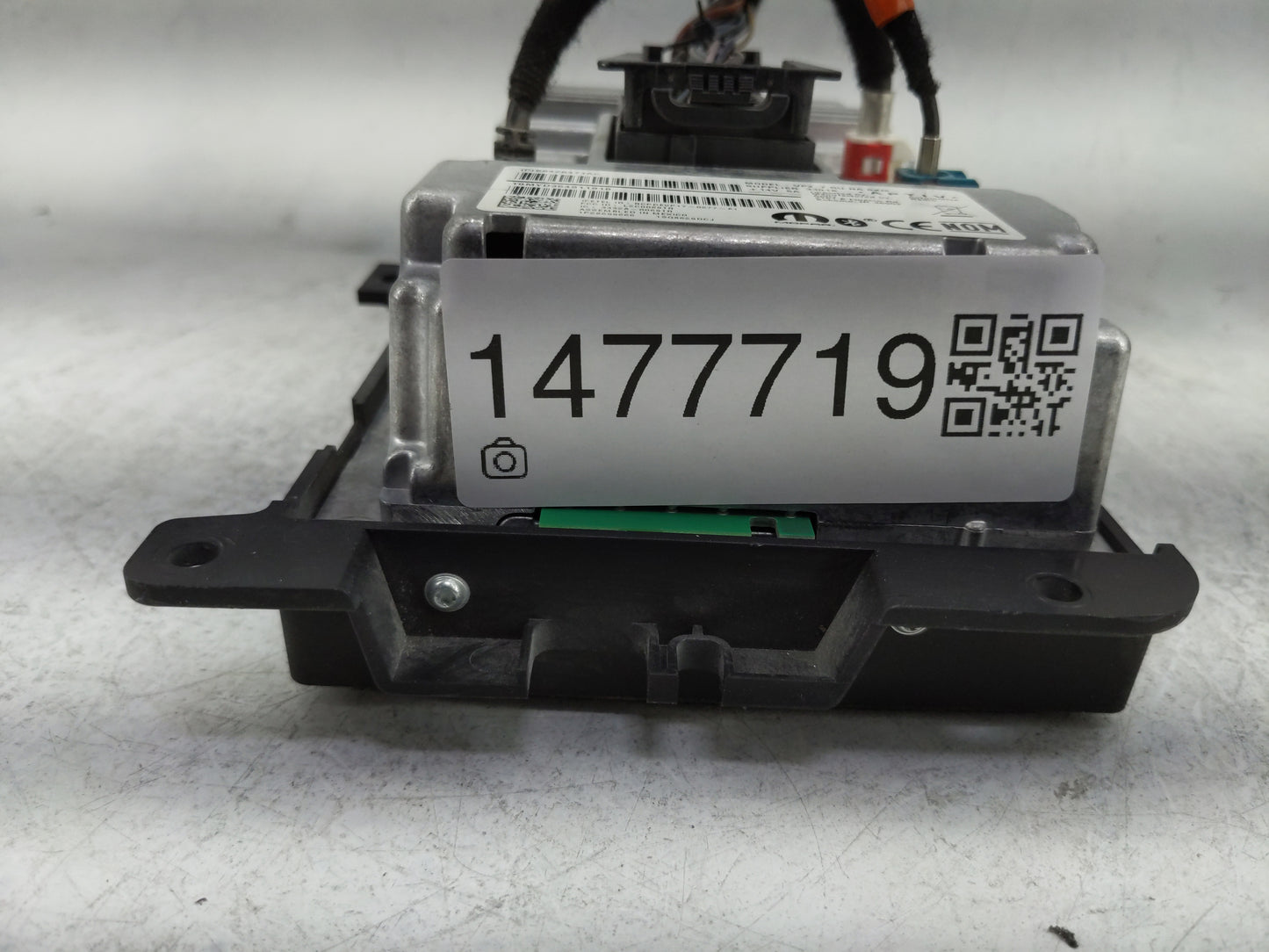 2020-2021 Chrysler Voyager Information Display Screen 1477719 - Oemusedautoparts1.com