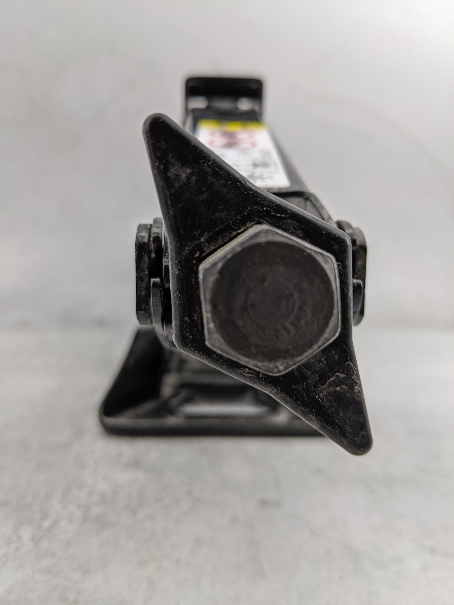 2020 Chrysler Voyager Spare Scissor Car Jack Black - Oemusedautoparts1.com