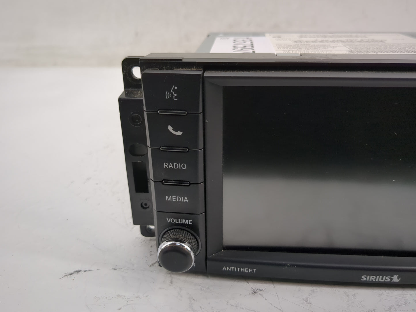 2020 Dodge Caravan Radio AM FM Cd Player Receiver Replacement P/N:P68433486AA P68433486AB Fits OEM Used Auto Parts - Oemused
