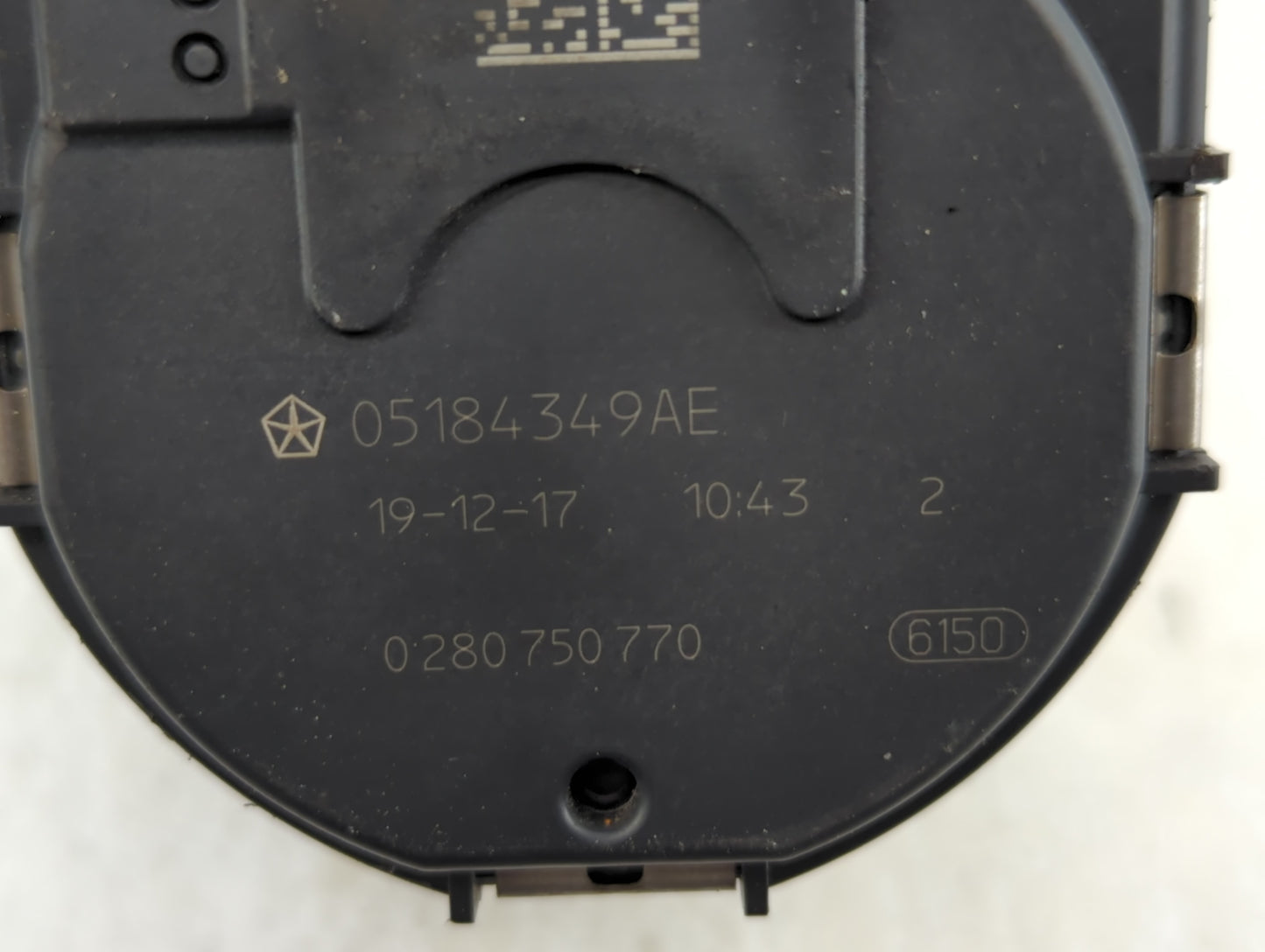 2020 Dodge Caravan Throttle Body P/N:05184349AE Fits Fits 2011 2012 2013 2014 2015 2016 2017 2018 2019 2021 2022 OEM Used Au