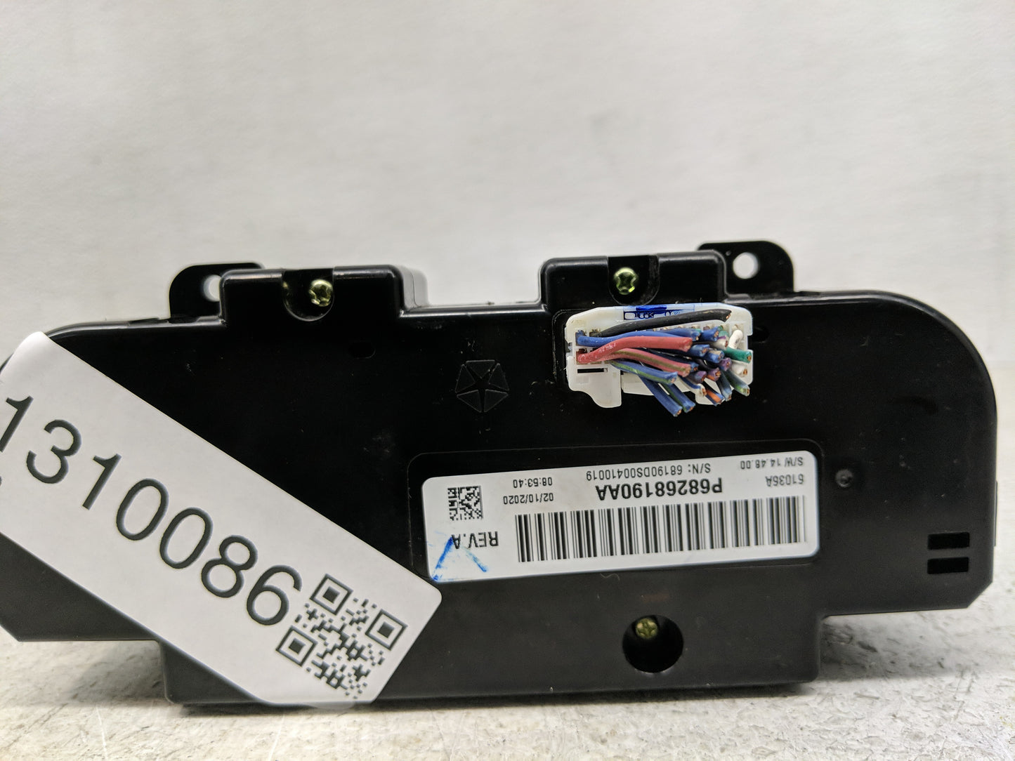 2020 Dodge Ram 1500 Climate Control Module Temperature AC/Heater Replacement P/N:P68268190AA Fits OEM Used Auto Parts - Oemu