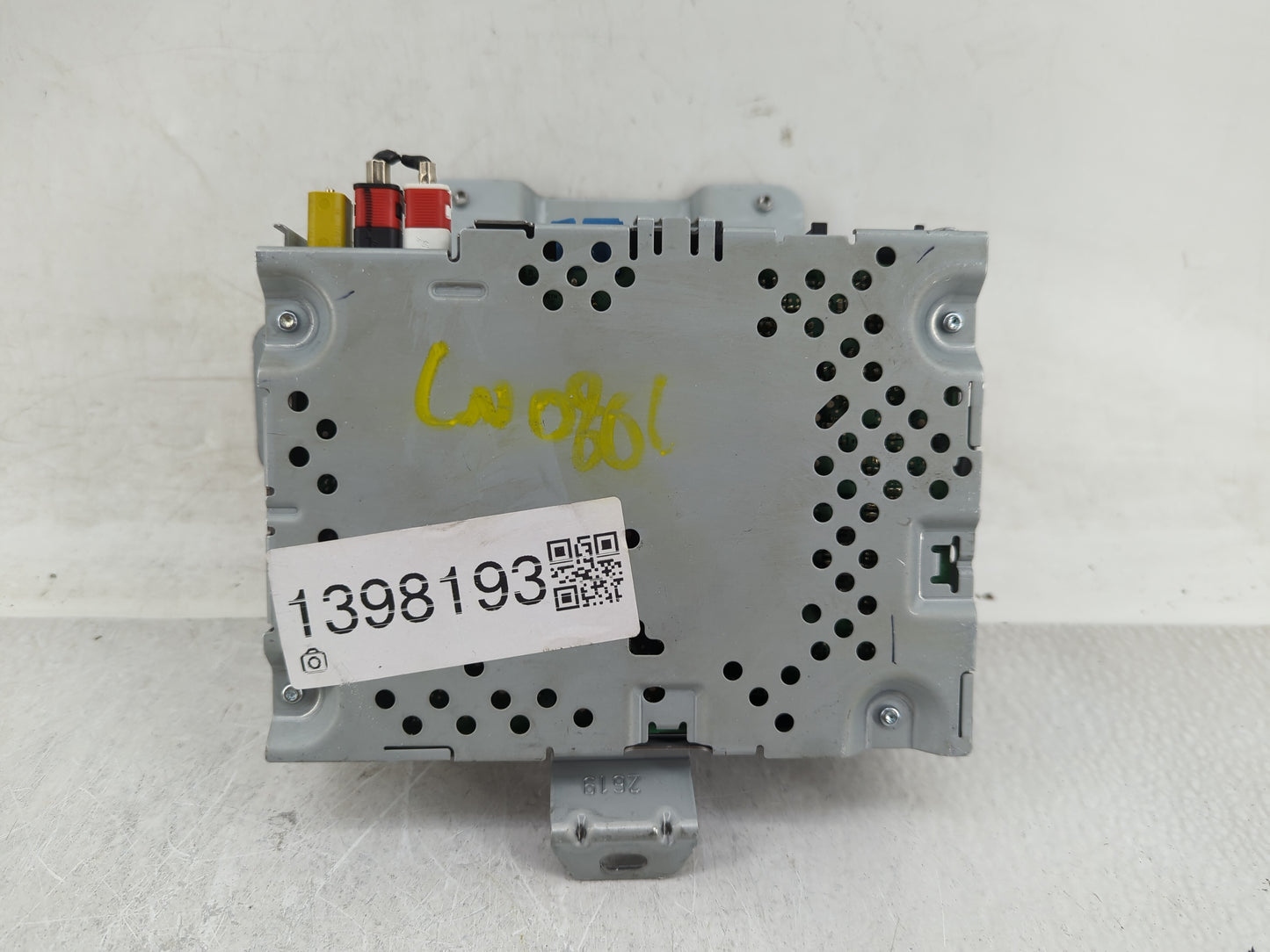 2018-2020 Ford Ecosport Radio AM FM Cd Player Receiver Replacement P/N:LU5T-18K810-DF Fits Fits 2018 2019 2020 OEM Used Auto