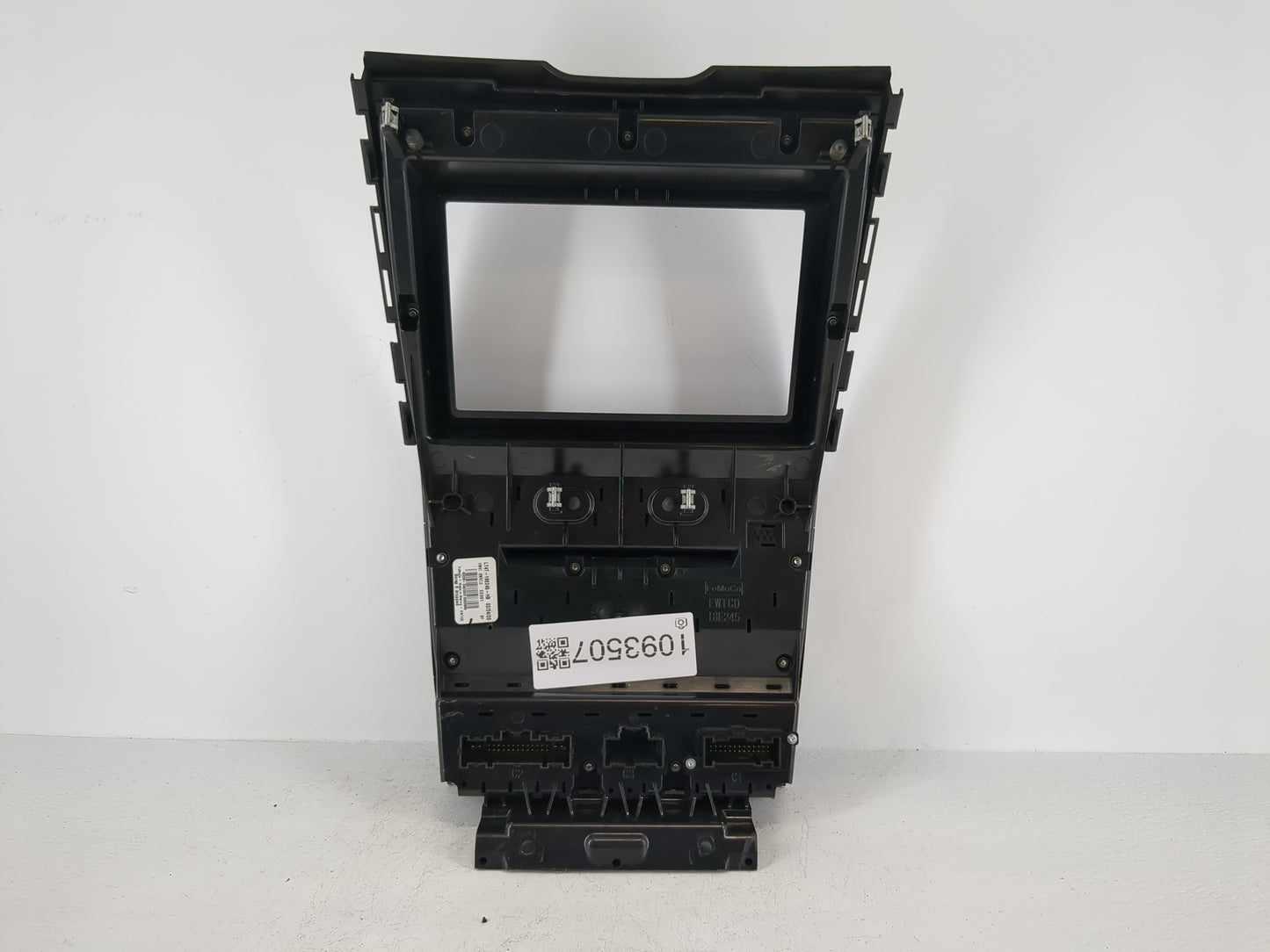 2019-2020 Ford Edge Radio AM FM Cd Player Receiver Replacement P/N:LT4T-18E245-HB Fits Fits 2019 2020 OEM Used Auto Parts -