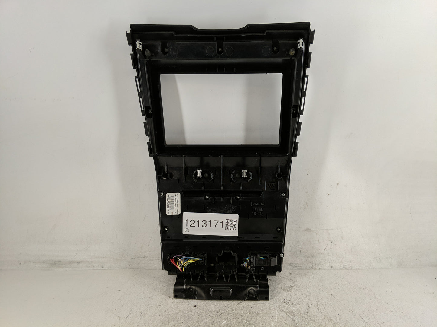 2019-2020 Ford Edge Radio Control Panel - Oemusedautoparts1.com