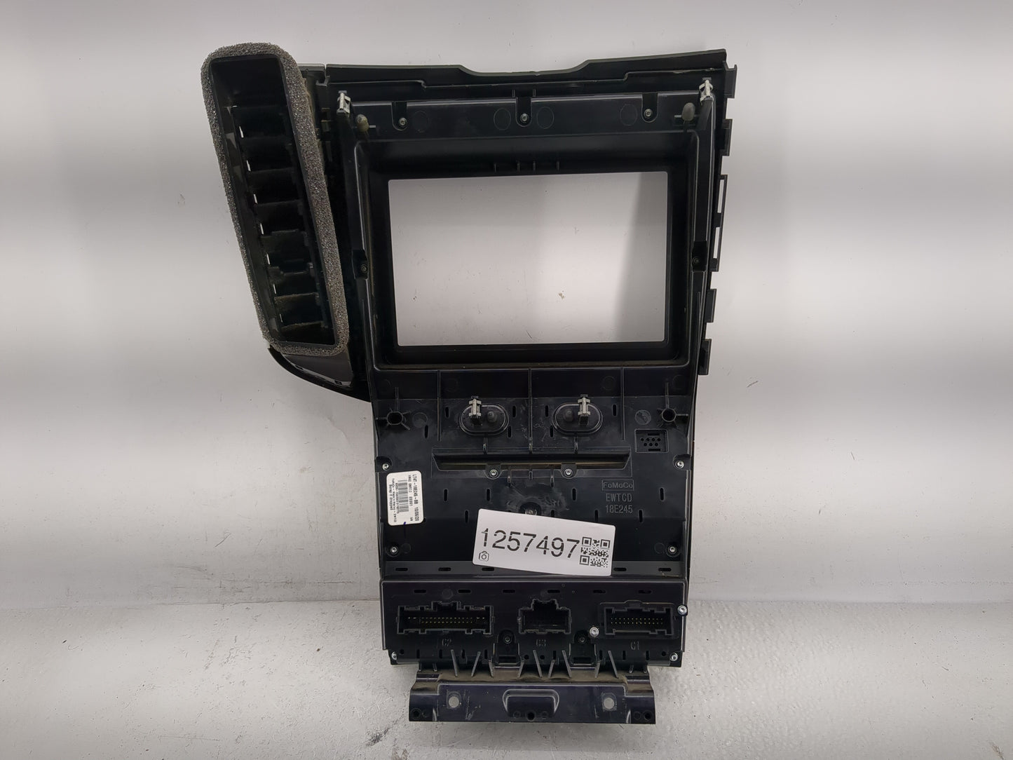 2019-2020 Ford Edge Radio Control Panel - Oemusedautoparts1.com