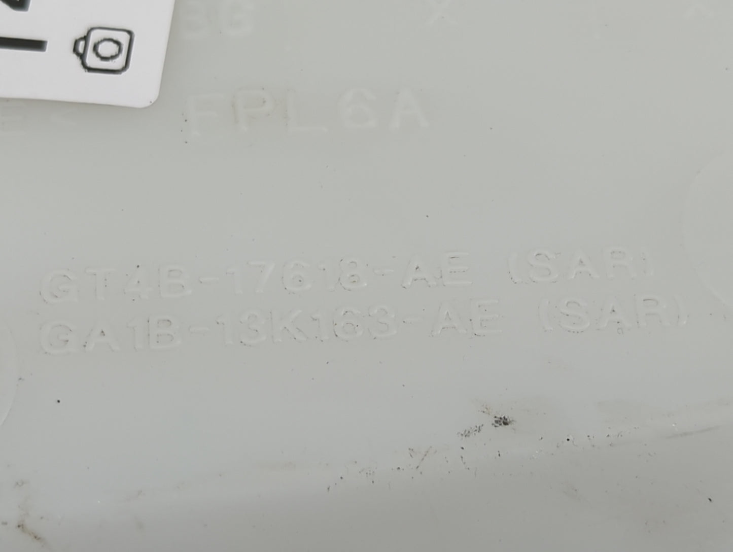2016-2020 Ford Edge Windshield Washer Fluid Reservoir Bottle Oem - Oemusedautoparts1.com