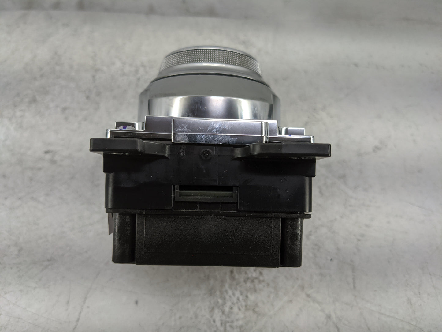 2020 Ford Edge Floor Console Assembly Shifter - Oemusedautoparts1.com