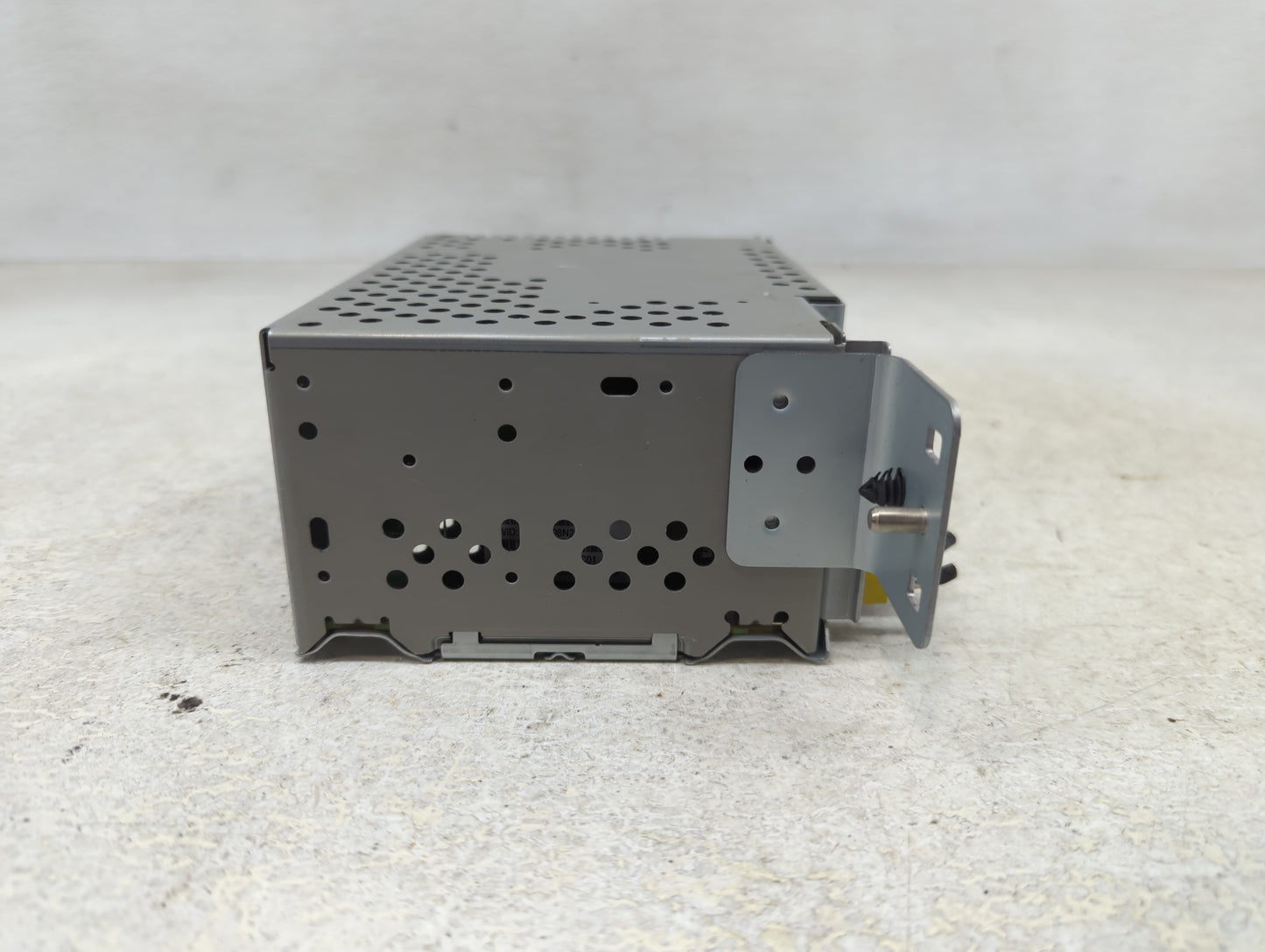 2020 Ford Escape Radio AM FM Cd Player Receiver Replacement P/N:LJ6T-18K810-AD Fits OEM Used Auto Parts - Oemusedautoparts1.