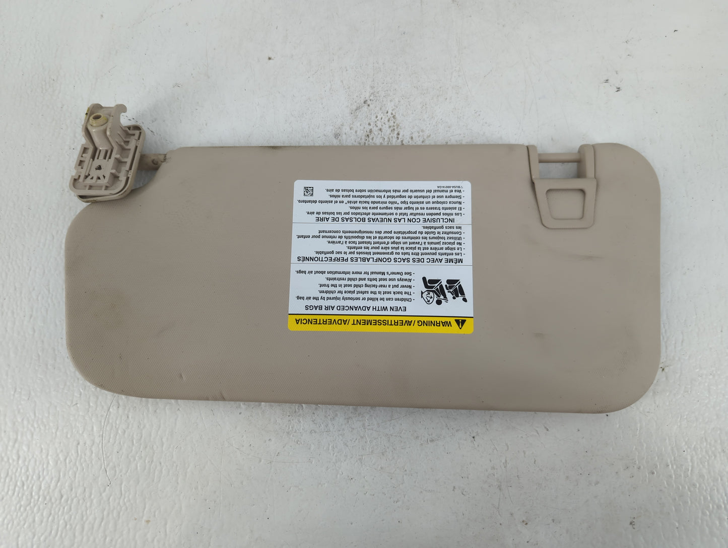 2020 Ford Escape Sun Visor Shade Replacement Passenger Right Mirror Fits OEM Used Auto Parts - Oemusedautoparts1.com