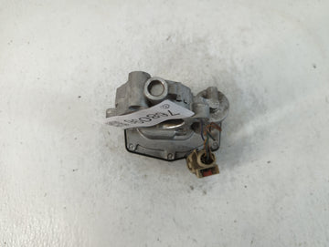 2020 Ford Escape Throttle Body P/N:HX7G-9F991-AA 52677701 Fits Fits 2021 2022 OEM Used Auto Parts